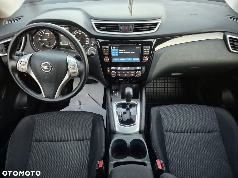 Nissan Qashqai 1.2 DIG-T Xtronic N-Connecta - 29