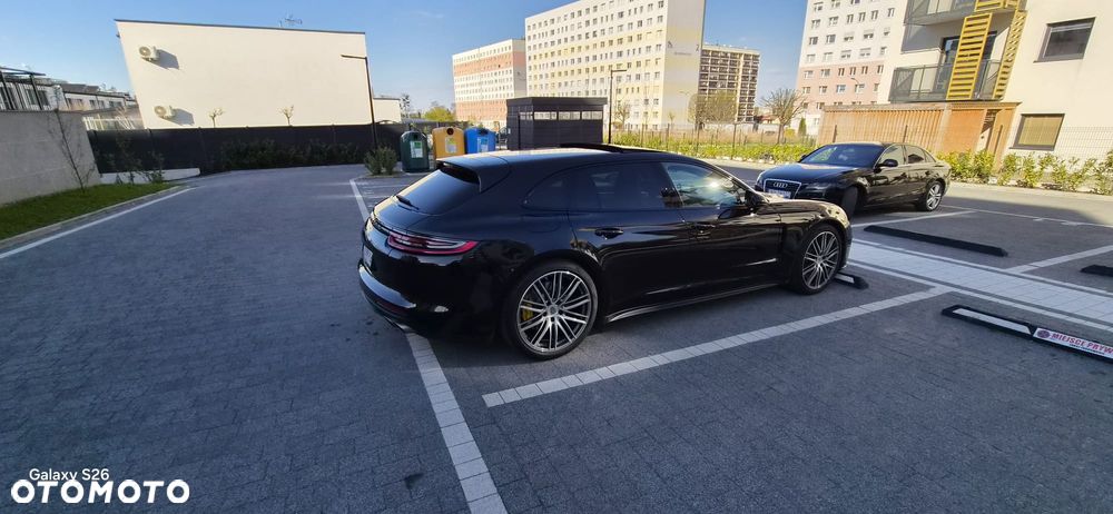 Porsche Panamera 4S - 4