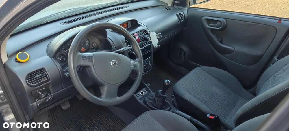 Opel Corsa 1.0 12V Cosmo - 5