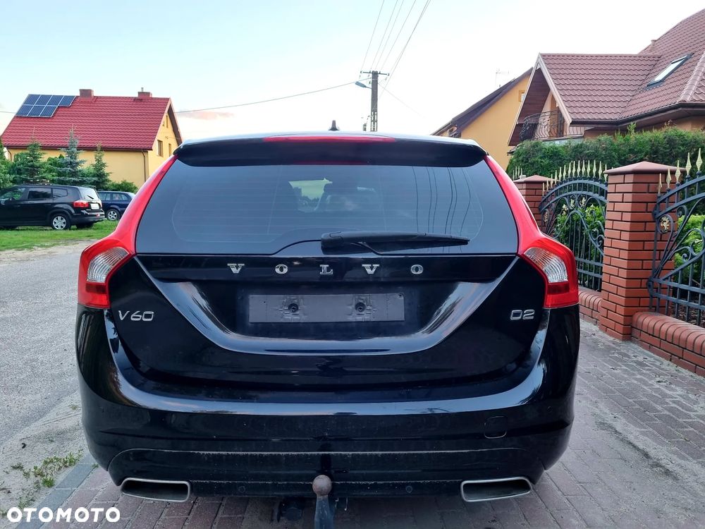 Volvo V60 D2 Drive-E Momentum - 11