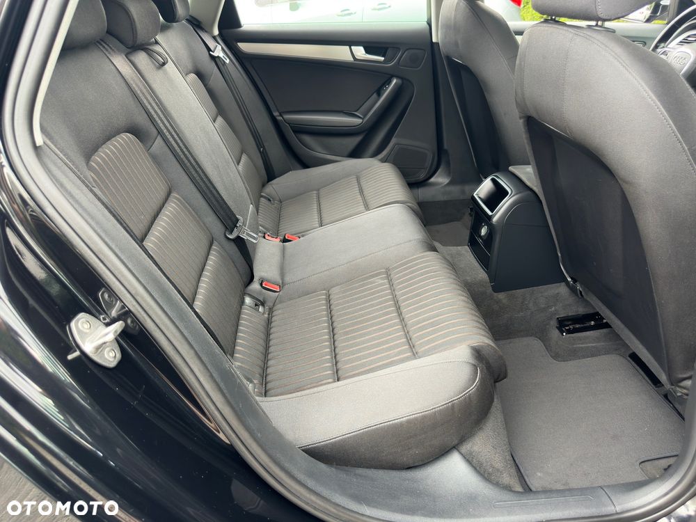 Audi A4 Avant 2.0 TDI DPF Ambition - 9