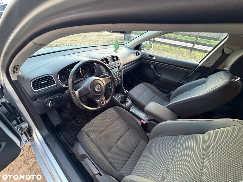 Volkswagen Golf 1.6 TDI Highline - 8