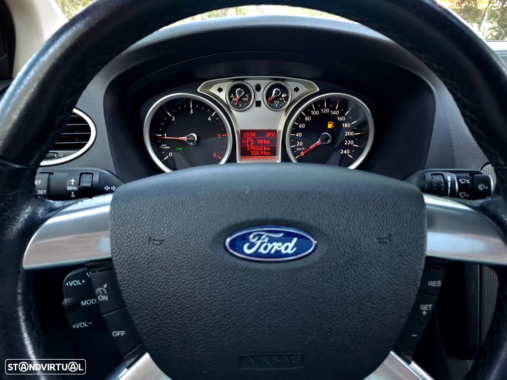 Ford Focus SW 1.6 TDCi Titanium - 13