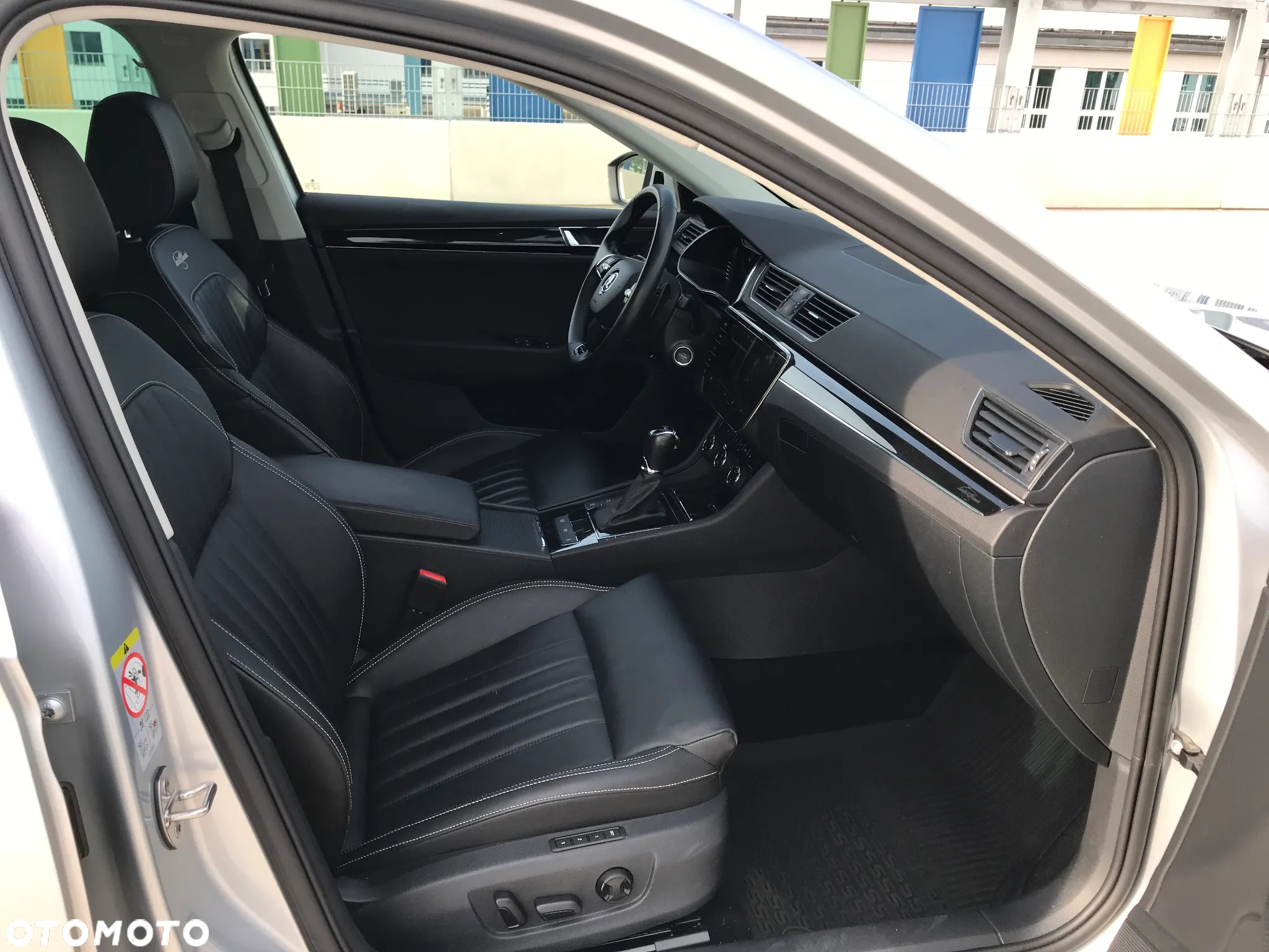 Skoda Superb 2.0 TDI SCR L&K DSG - 21