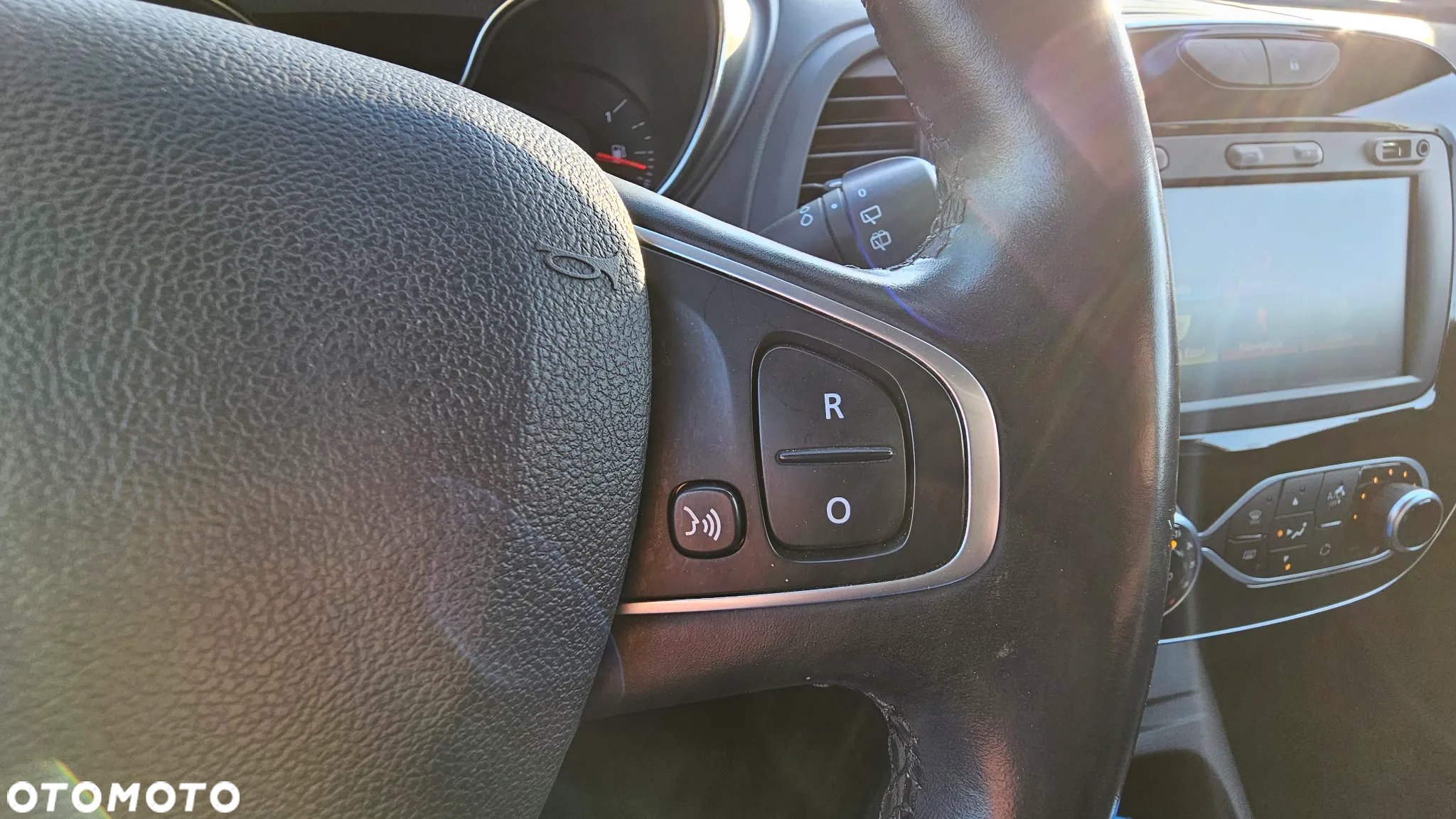 Renault Captur 1.3 Energy TCe Initiale Paris - 19