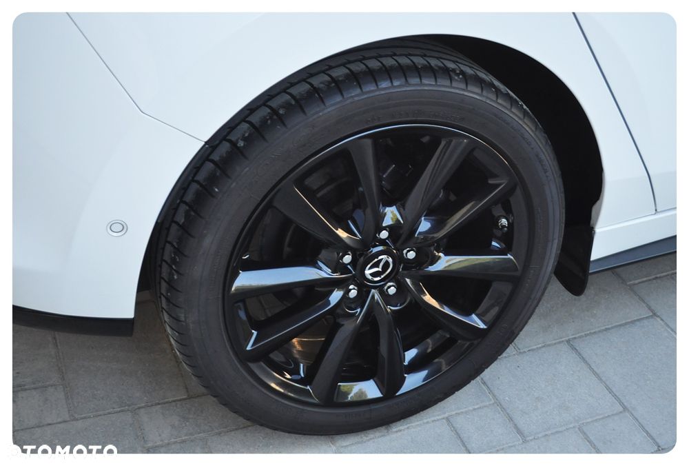 Mazda 3 2.0 mHEV AWD Hikari - 15