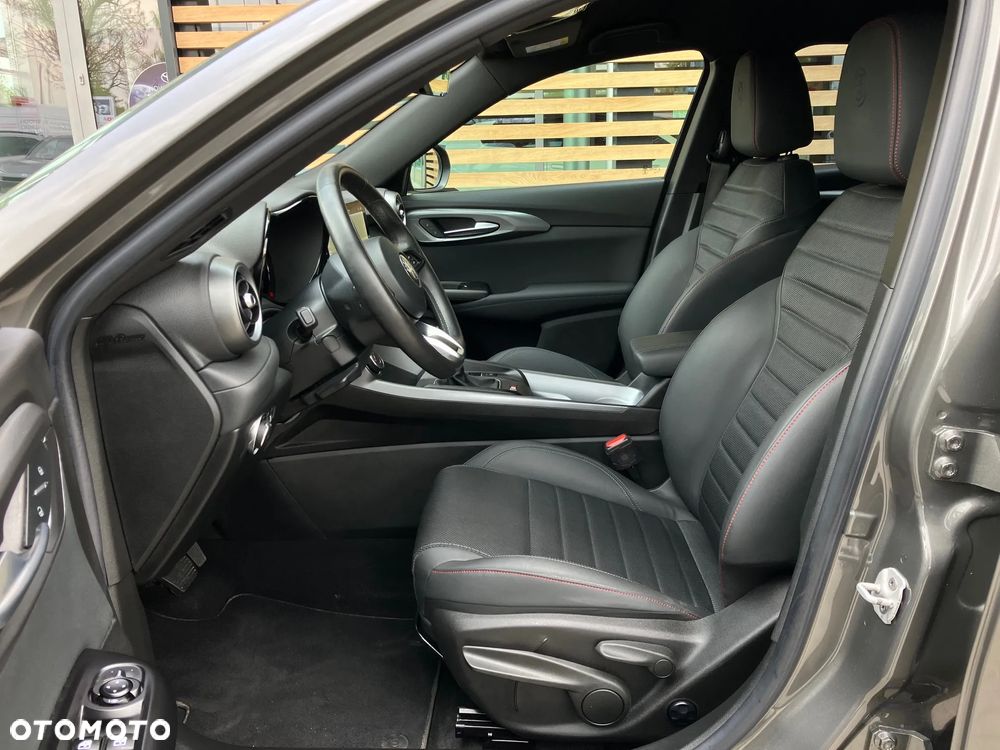 Alfa Romeo Tonale 1.5 T4 GSE mHEV Sprint DCT - 38
