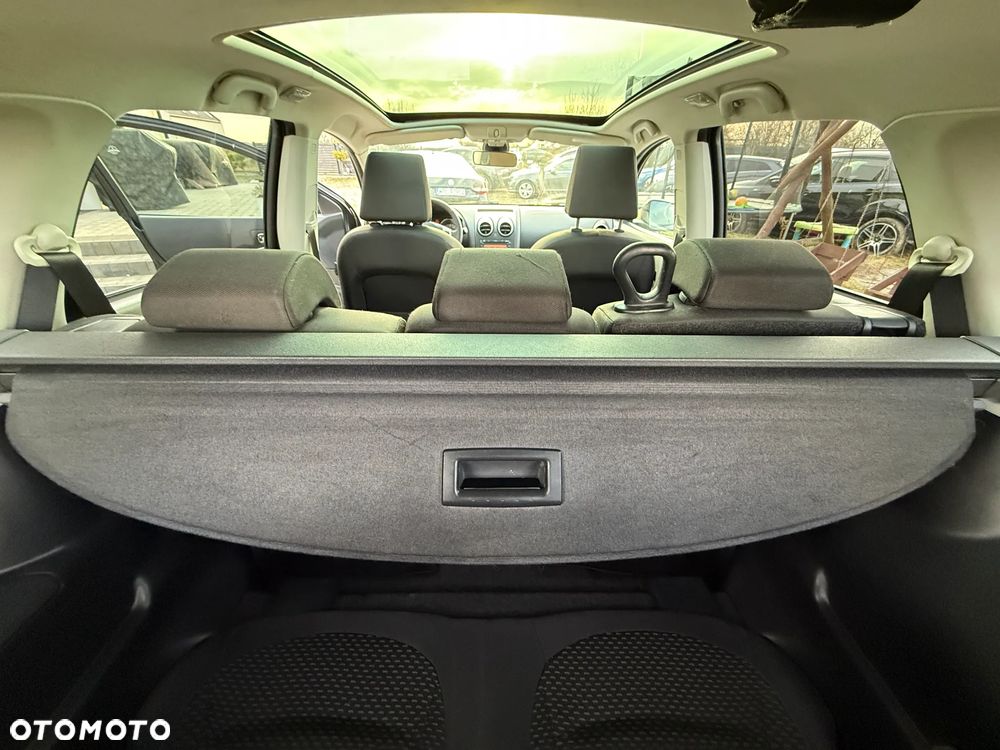 Nissan Qashqai+2 - 30