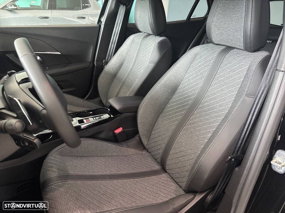 Peugeot 2008 1.2 Hybrid Allure e-DCS6 - 9