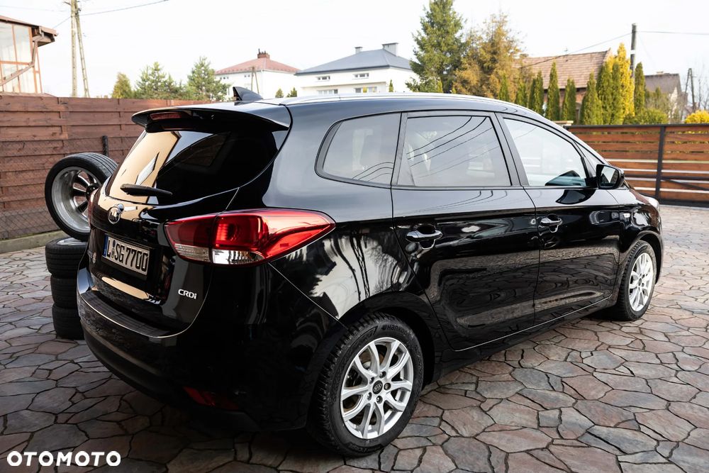 Kia Carens 1.7 CRDi XL 7os - 6