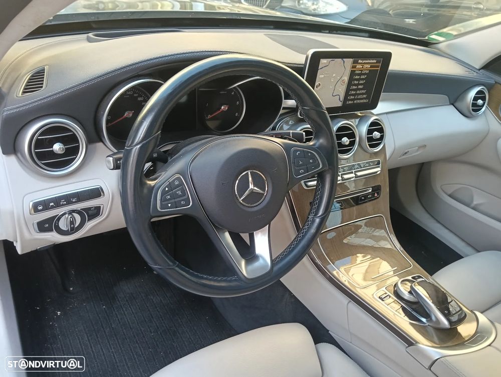 Mercedes-Benz C 300 h Exclusive - 34