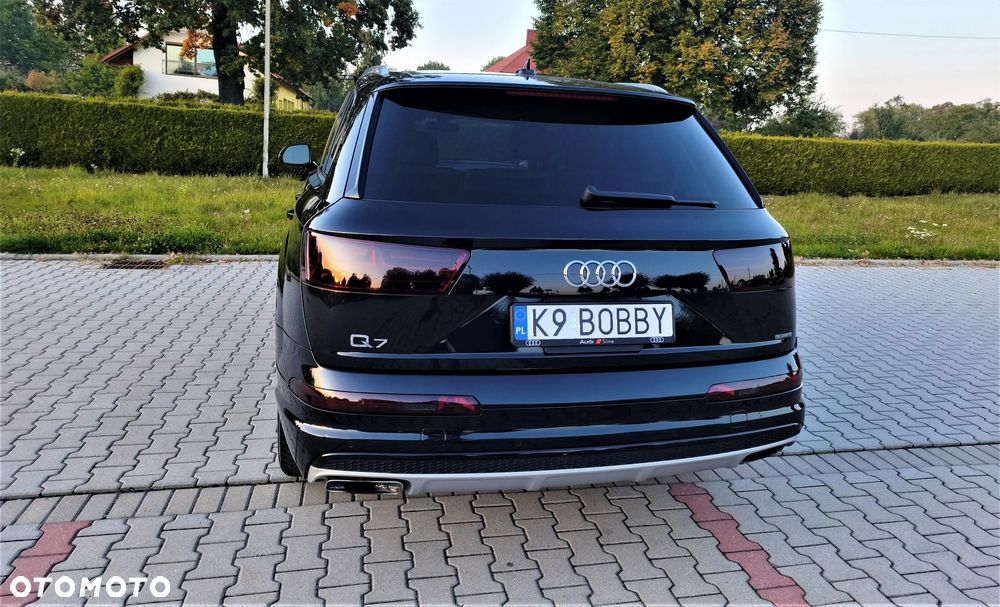 Audi Q7 3.0 TFSI Quattro Tiptr - 7