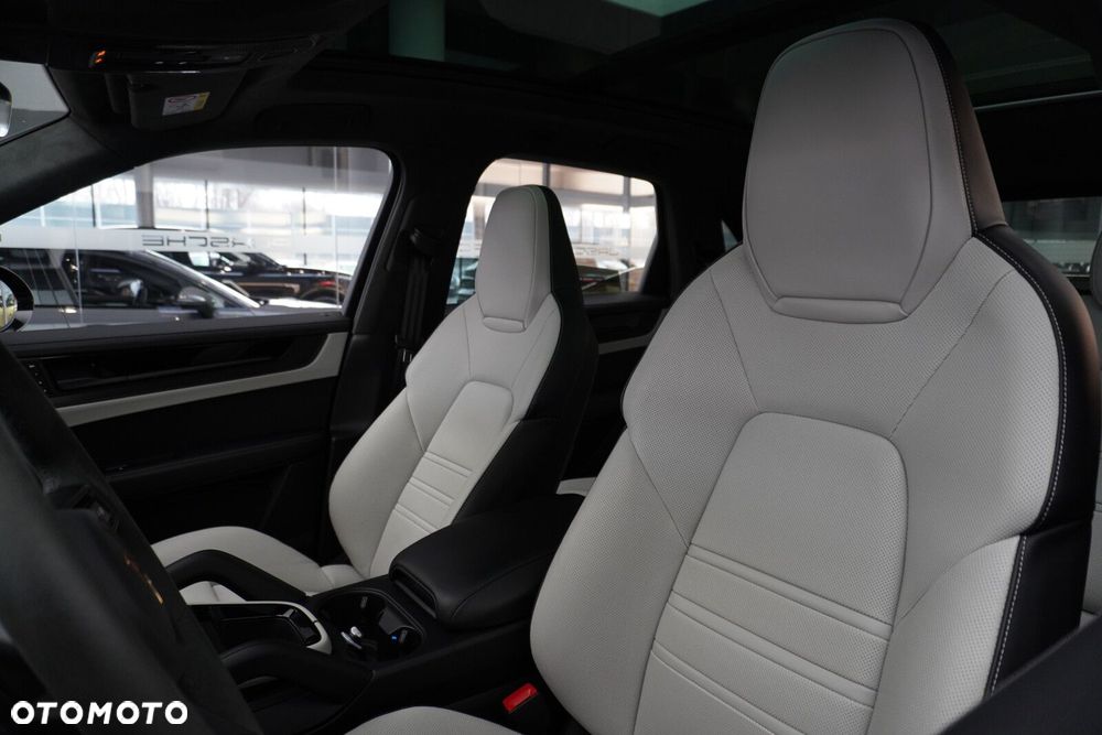 Porsche Cayenne GTS - 21