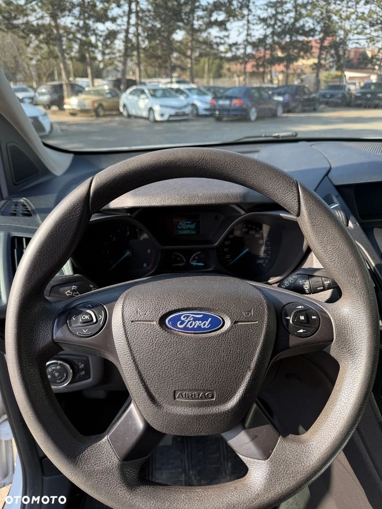 Ford Transit Connect - 8