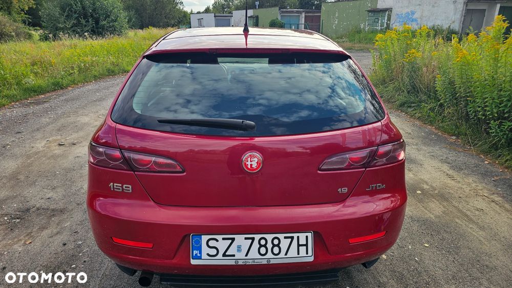 Alfa Romeo 159 1.9JTDM Q-Distinctive - 17
