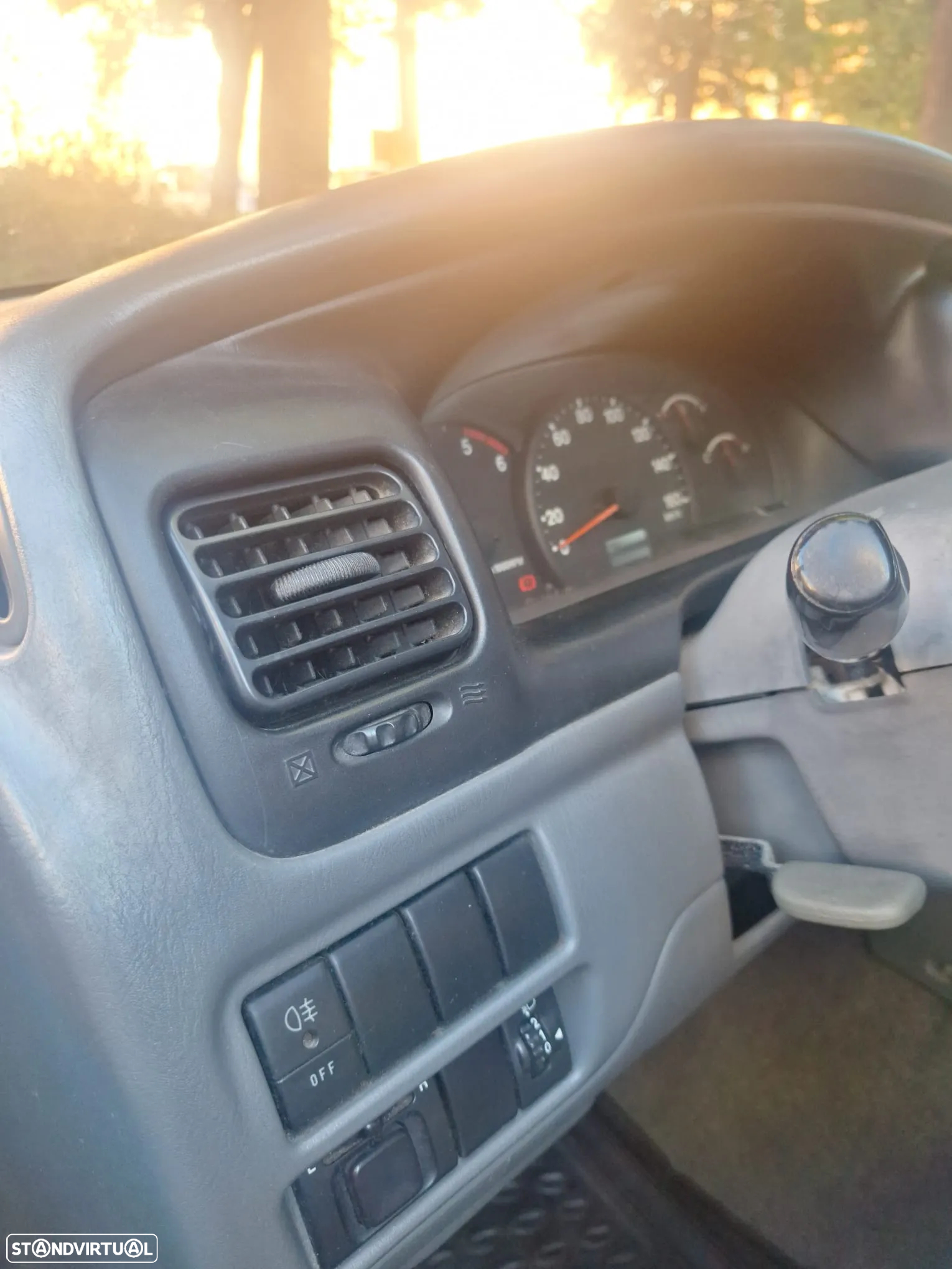 Suzuki Grand Vitara Metal Top 2.0 TDi - 8