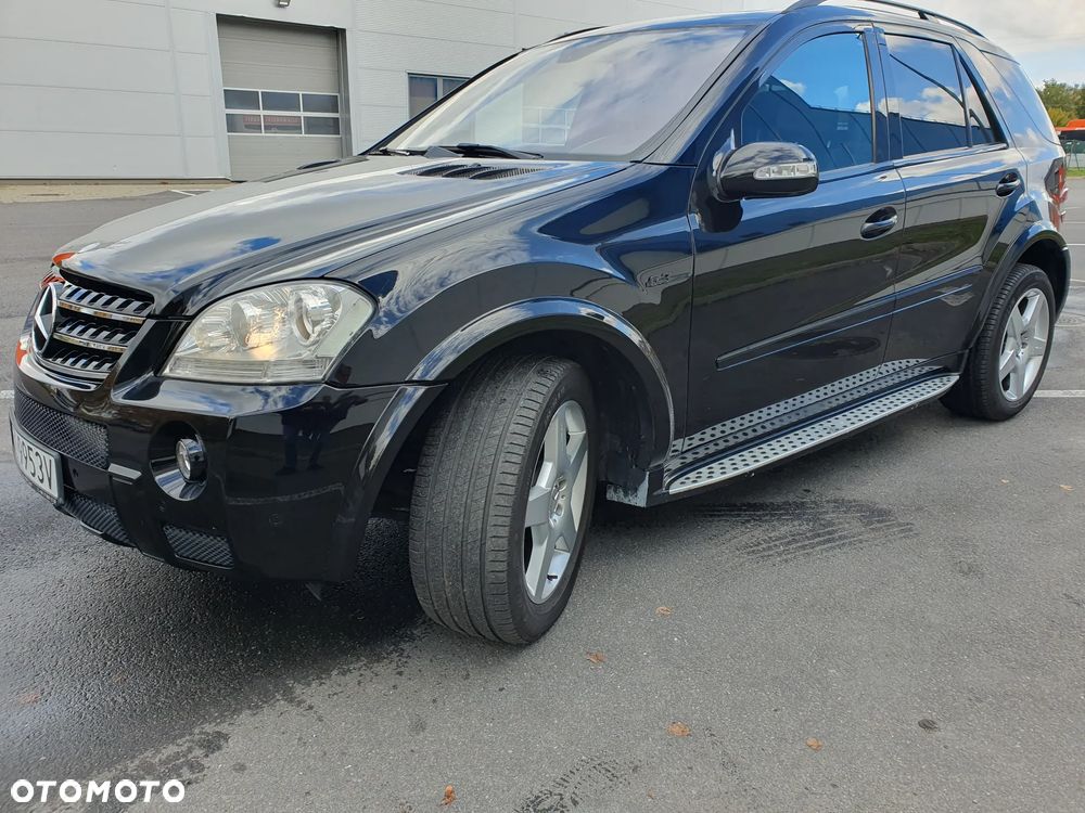Mercedes-Benz ML 63 AMG 4Matic 7G-TRONIC - 27
