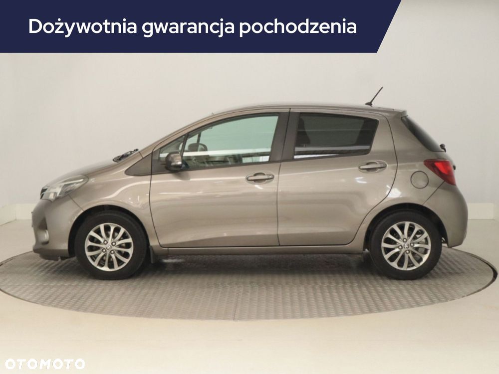 Toyota Yaris - 4