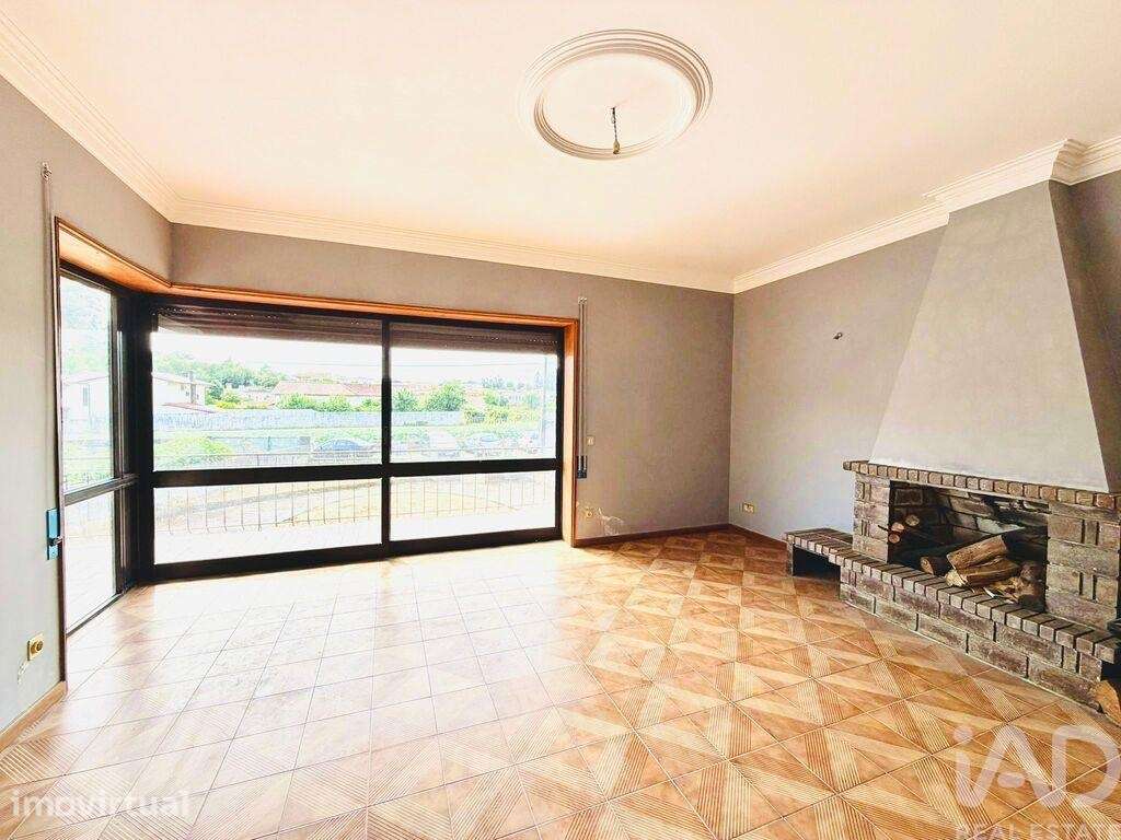 Casa / Villa T3 em Barroselas e Carvoeiro de 162 m2 - Grande imagem: 3/23