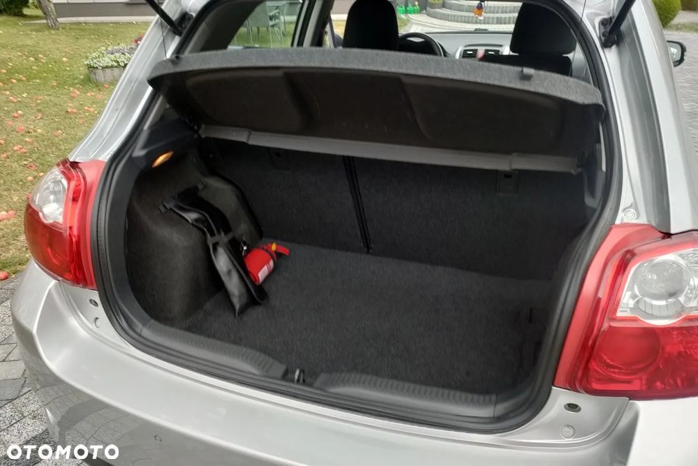 Toyota Auris 1.33 VVT-i Luna - 16