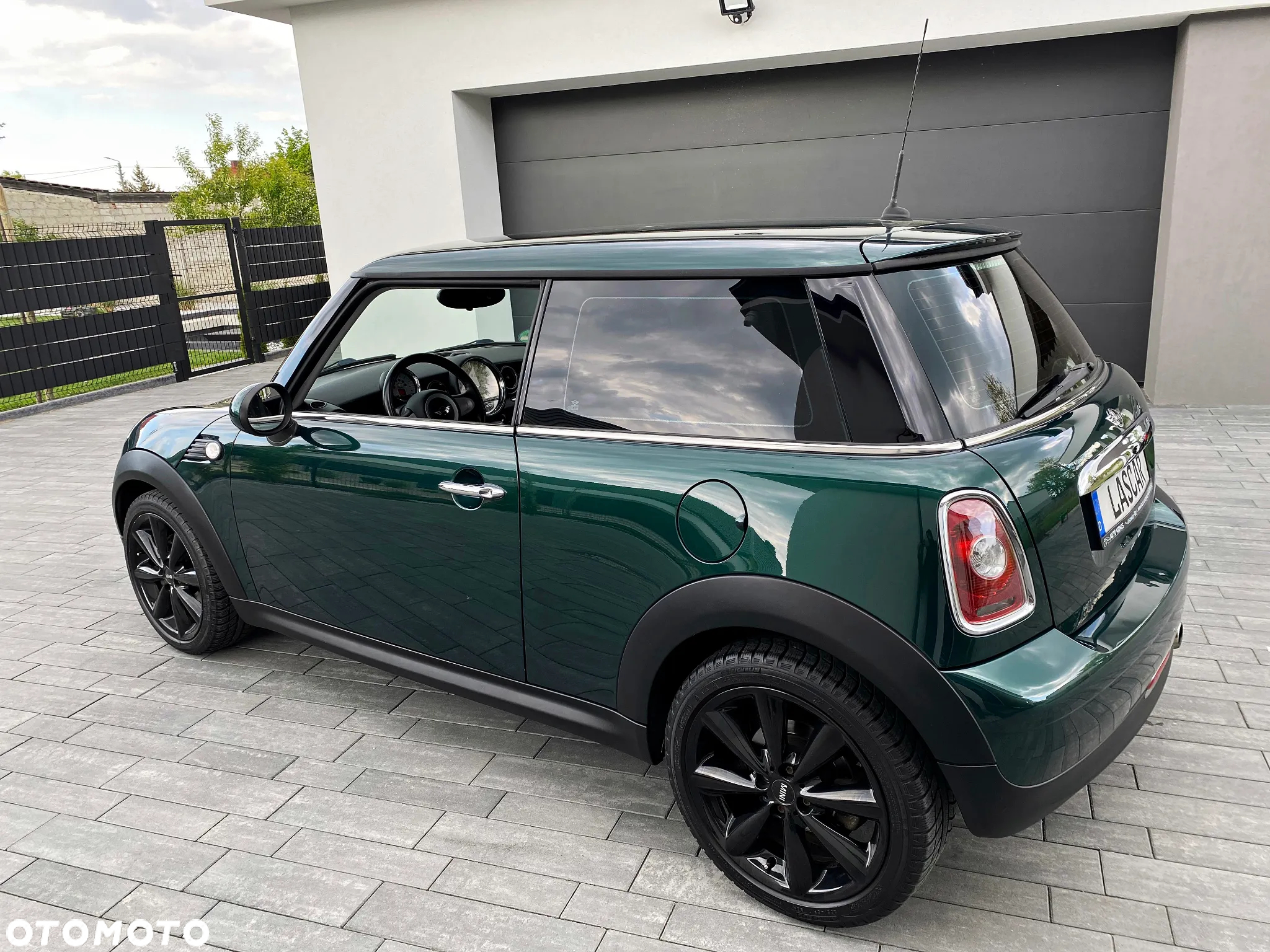 MINI ONE Standard - 24