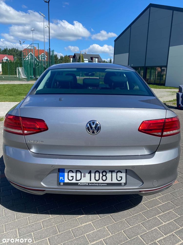 Volkswagen Passat 2.0 TDI BMT Trendline - 8