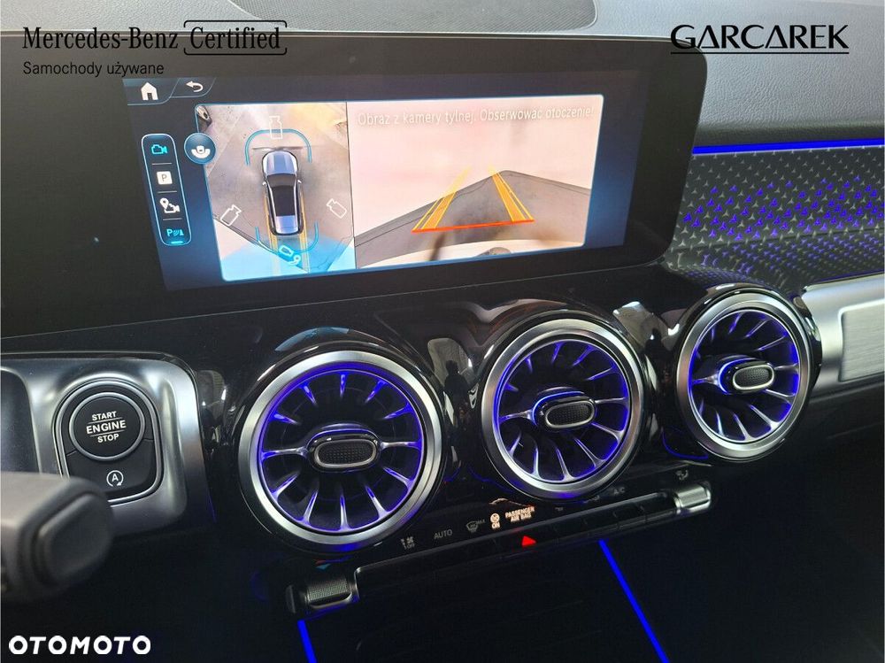 Mercedes-Benz GLB - 28