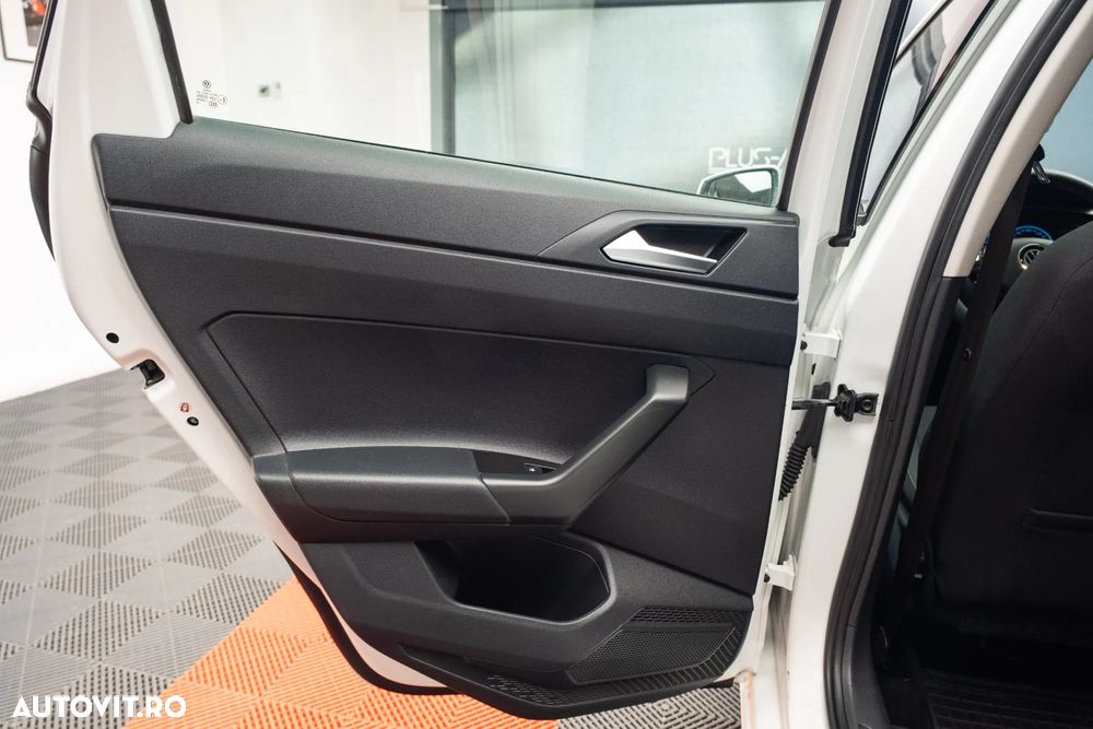 Volkswagen Polo - 27