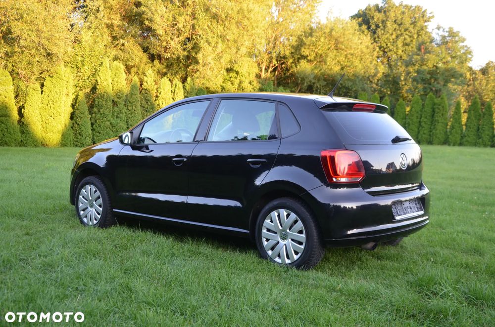 Volkswagen Polo - 2