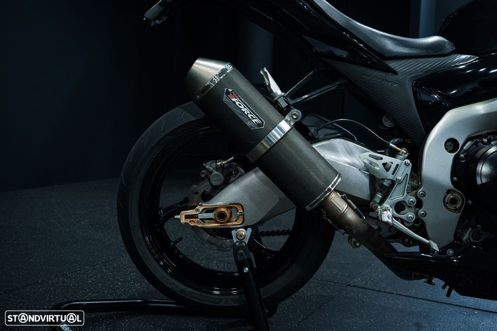 Suzuki GSX-R L0 - 8