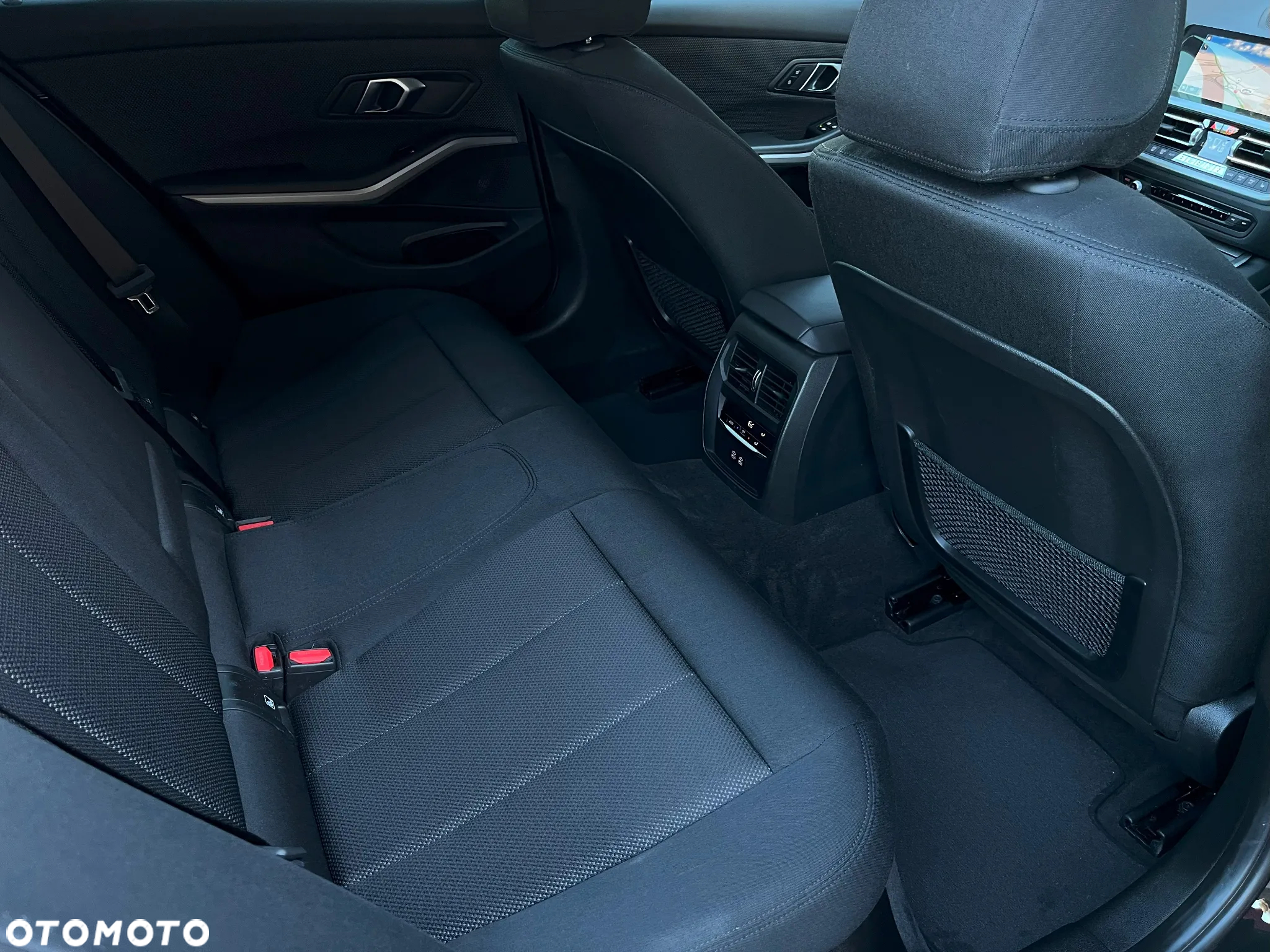 BMW Seria 3 320d xDrive - 12