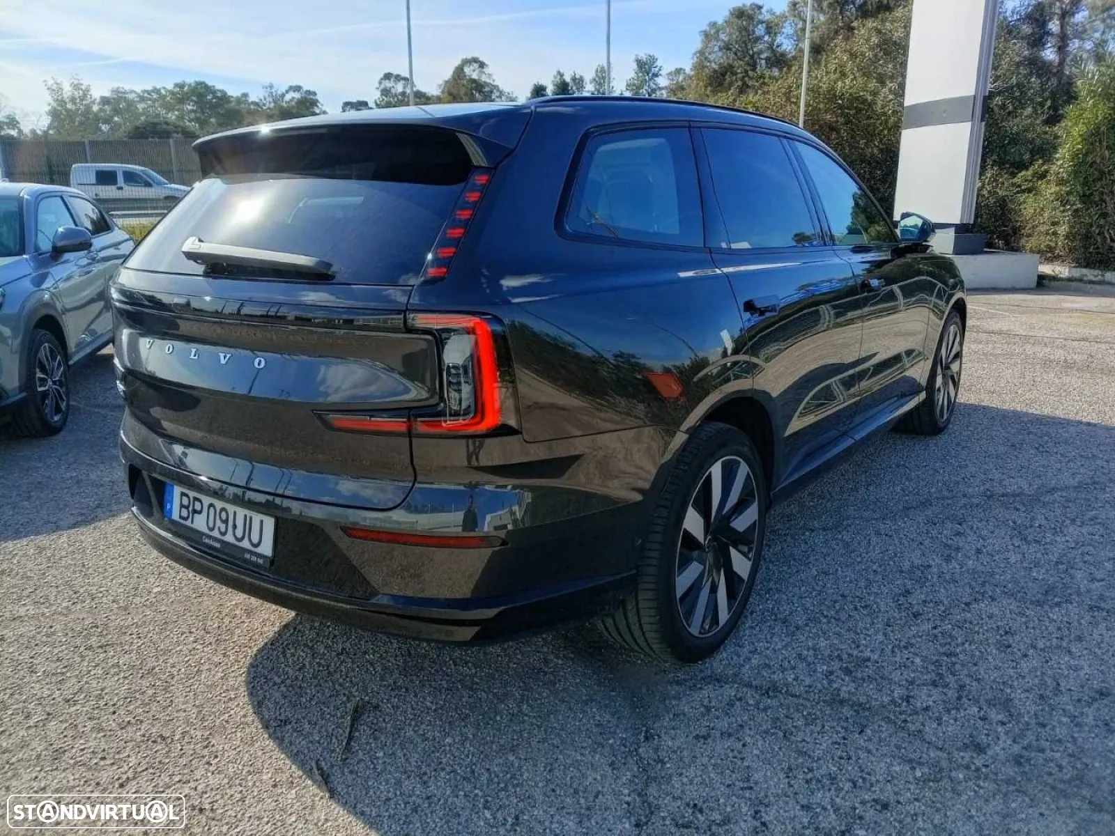 Volvo EX90 111 kWh Twin Motor Ultra - 17