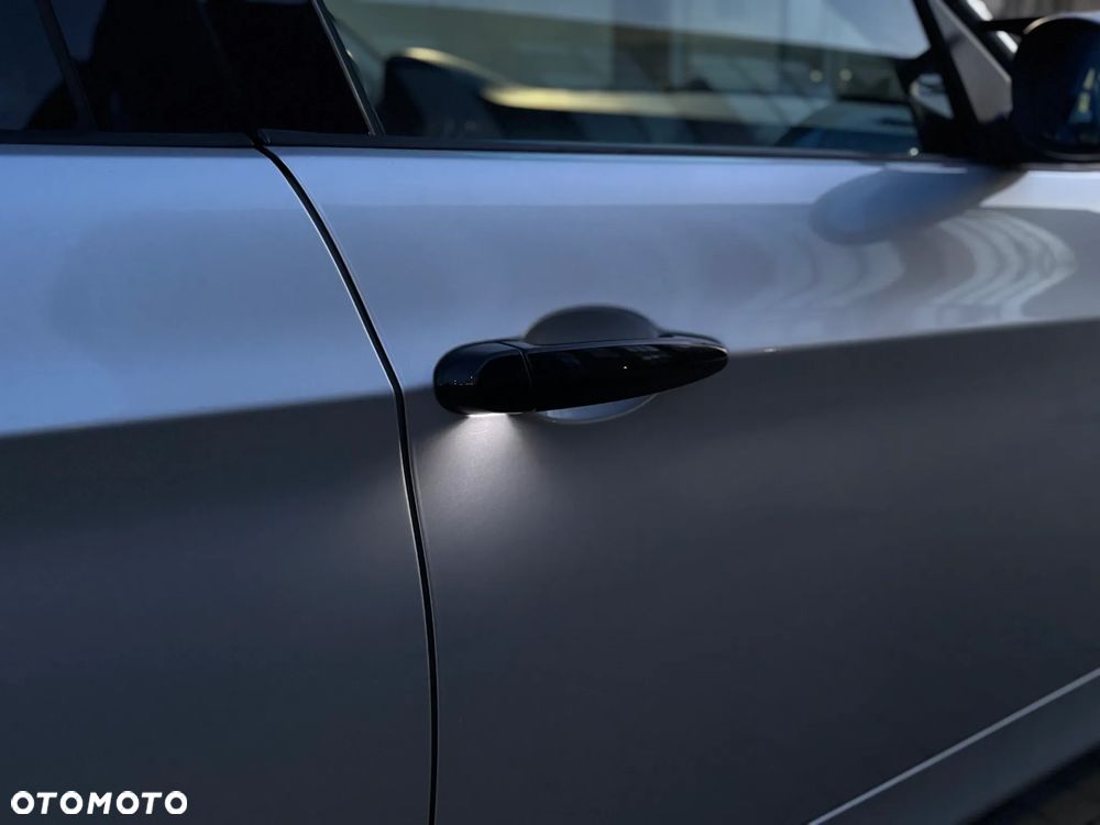 BMW Seria 3 320d - 10