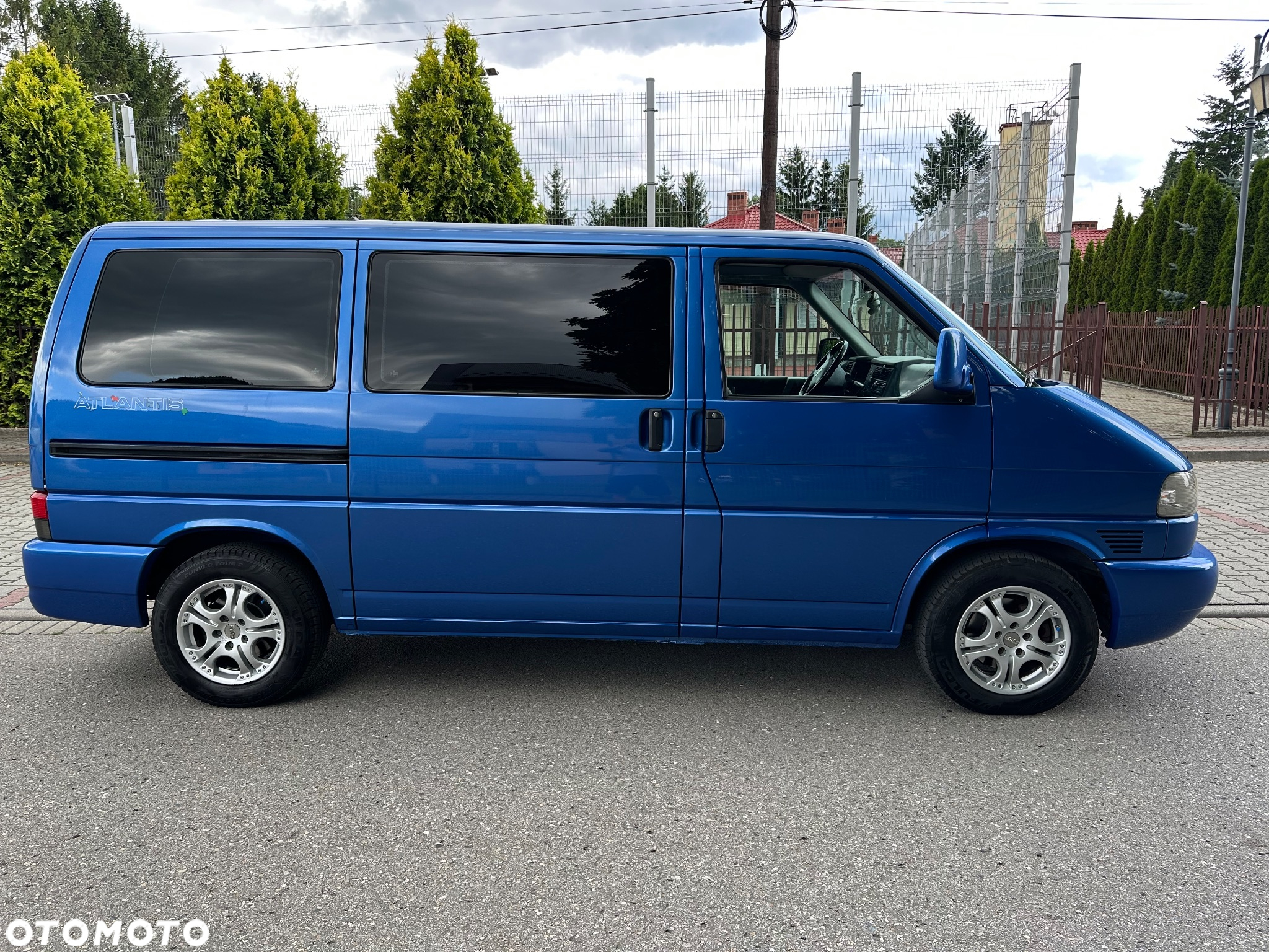 Volkswagen Multivan - 9
