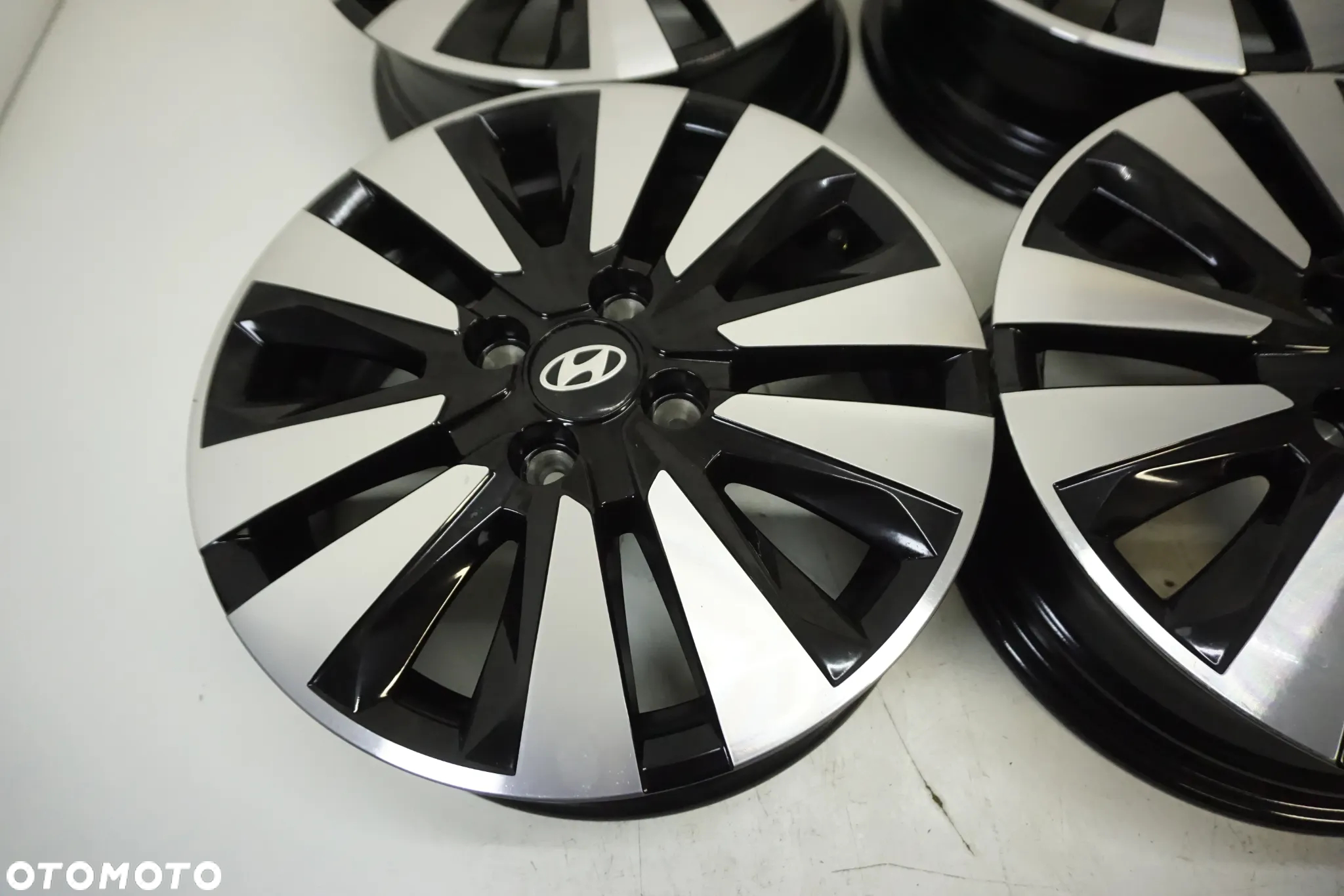 Felgi Aluminiowe 15  Hyundai I20 4x100 - 4