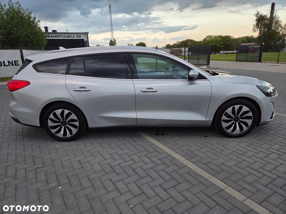 Ford Focus - 8