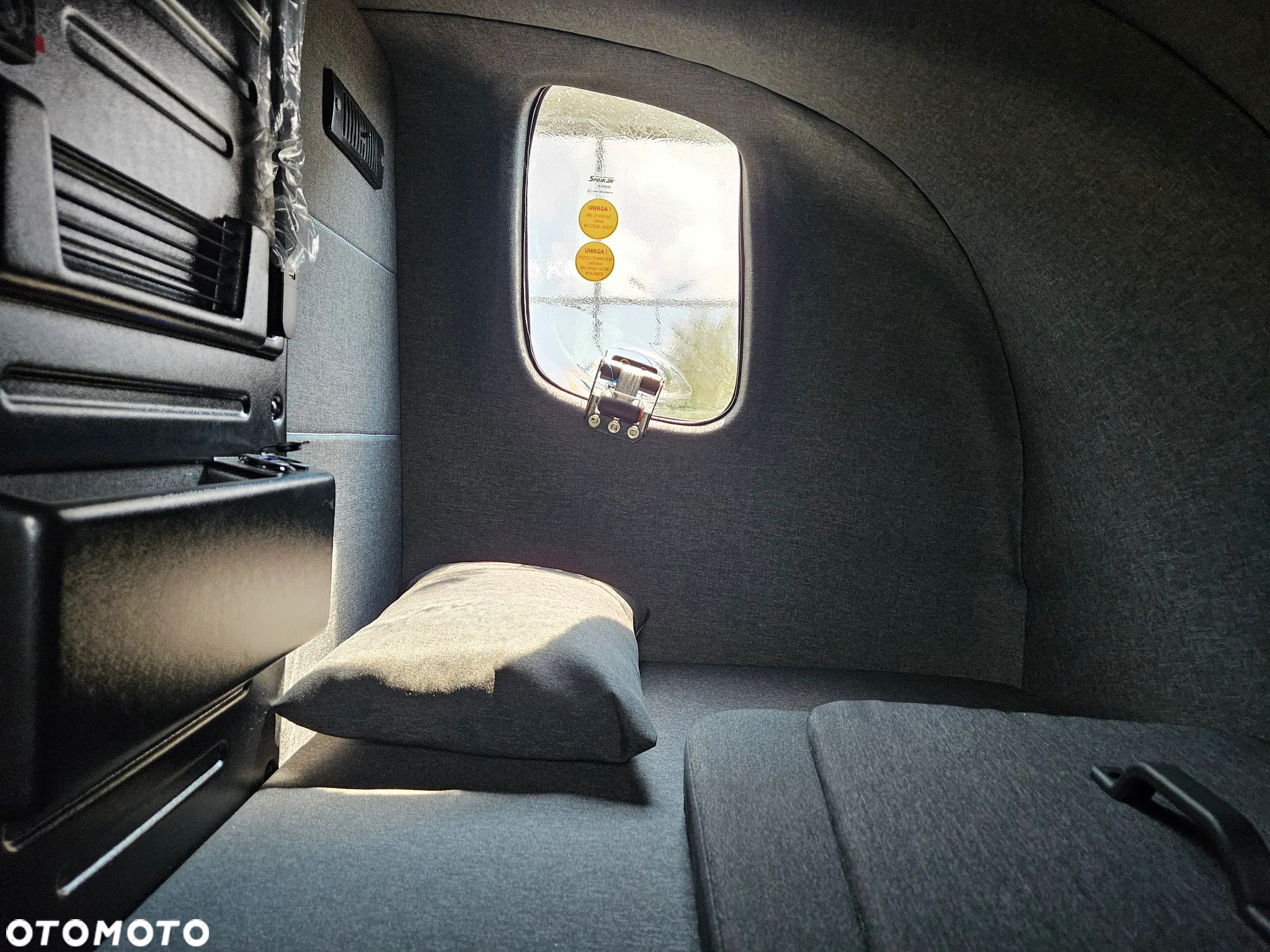 Renault nowy Master międzynarodówka 10 EP DPR - 16