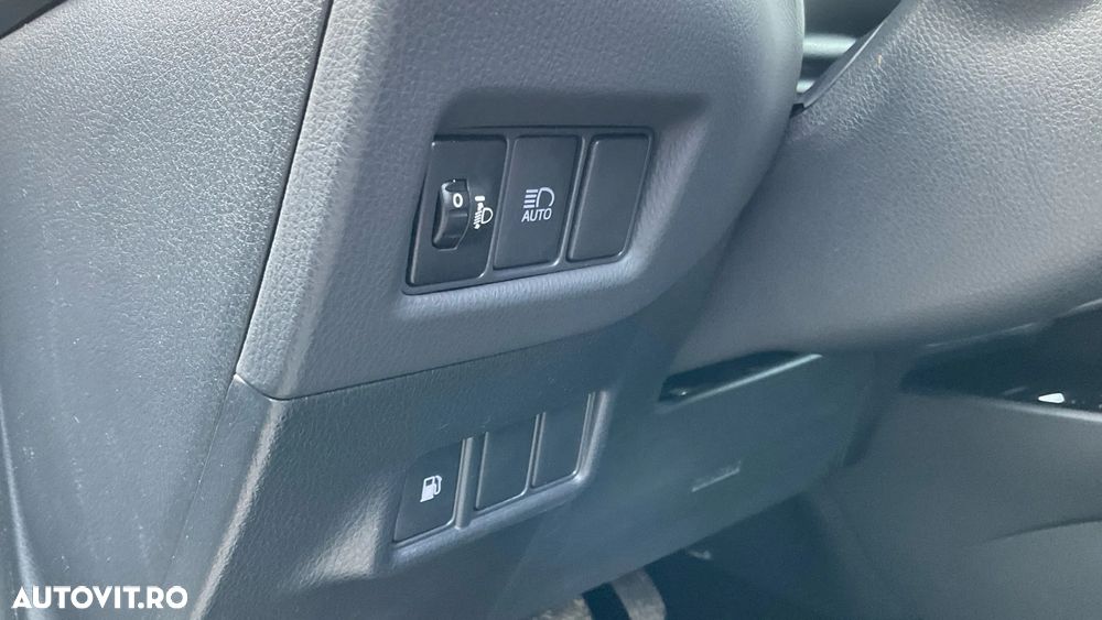 Toyota C-HR 2.0 HSD 184 CP 4x2 CVT C-ult Style bi-tone - 33