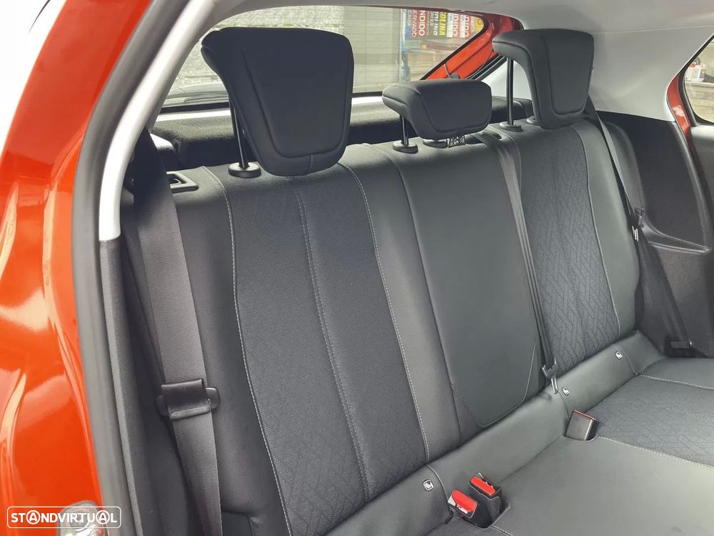 Opel Corsa-e 50 kWh Edition — fotografia 18
