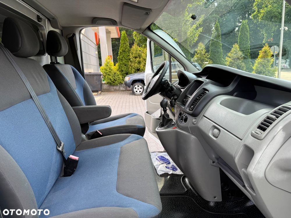 Renault Trafic - 13