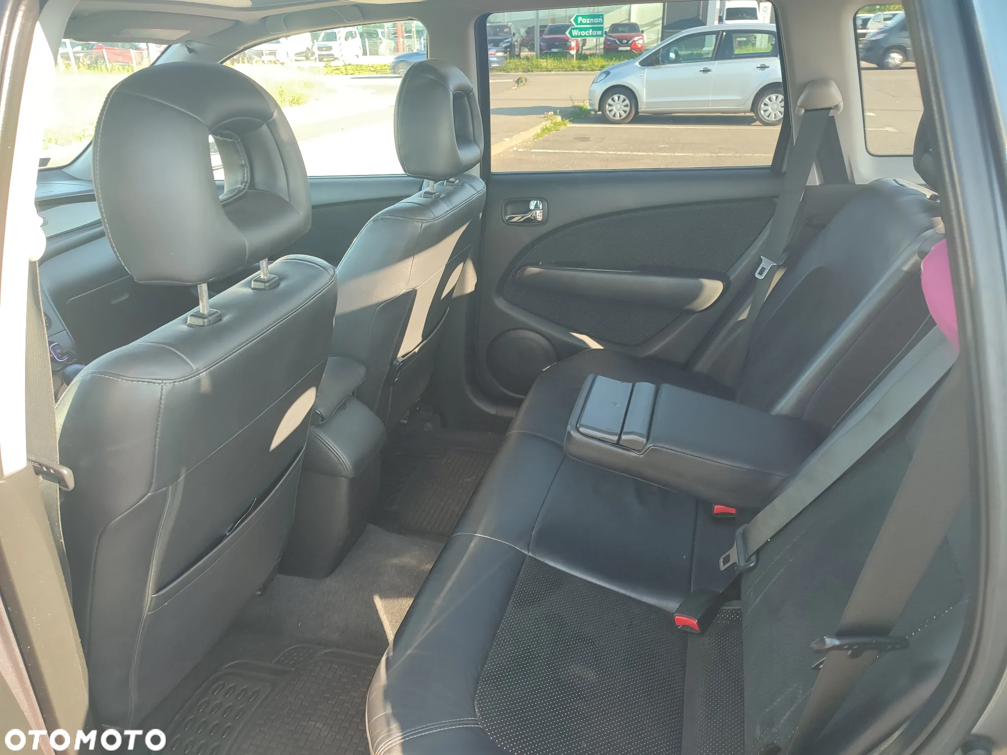 Mitsubishi Outlander 2.0 Turbo - 8