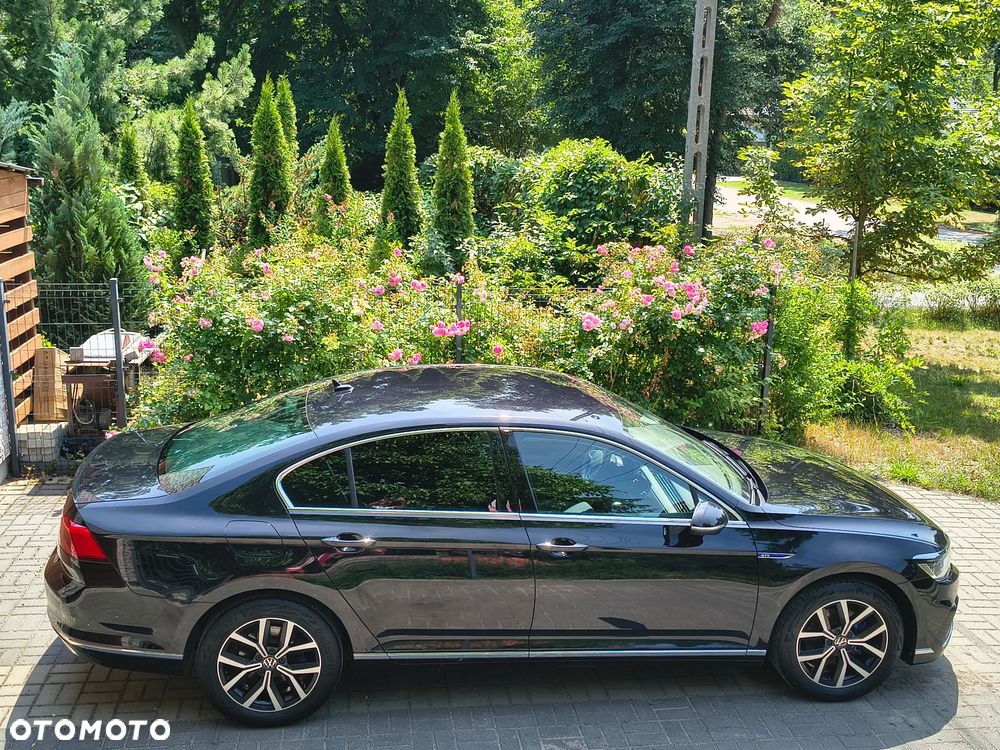 Volkswagen Passat - 5