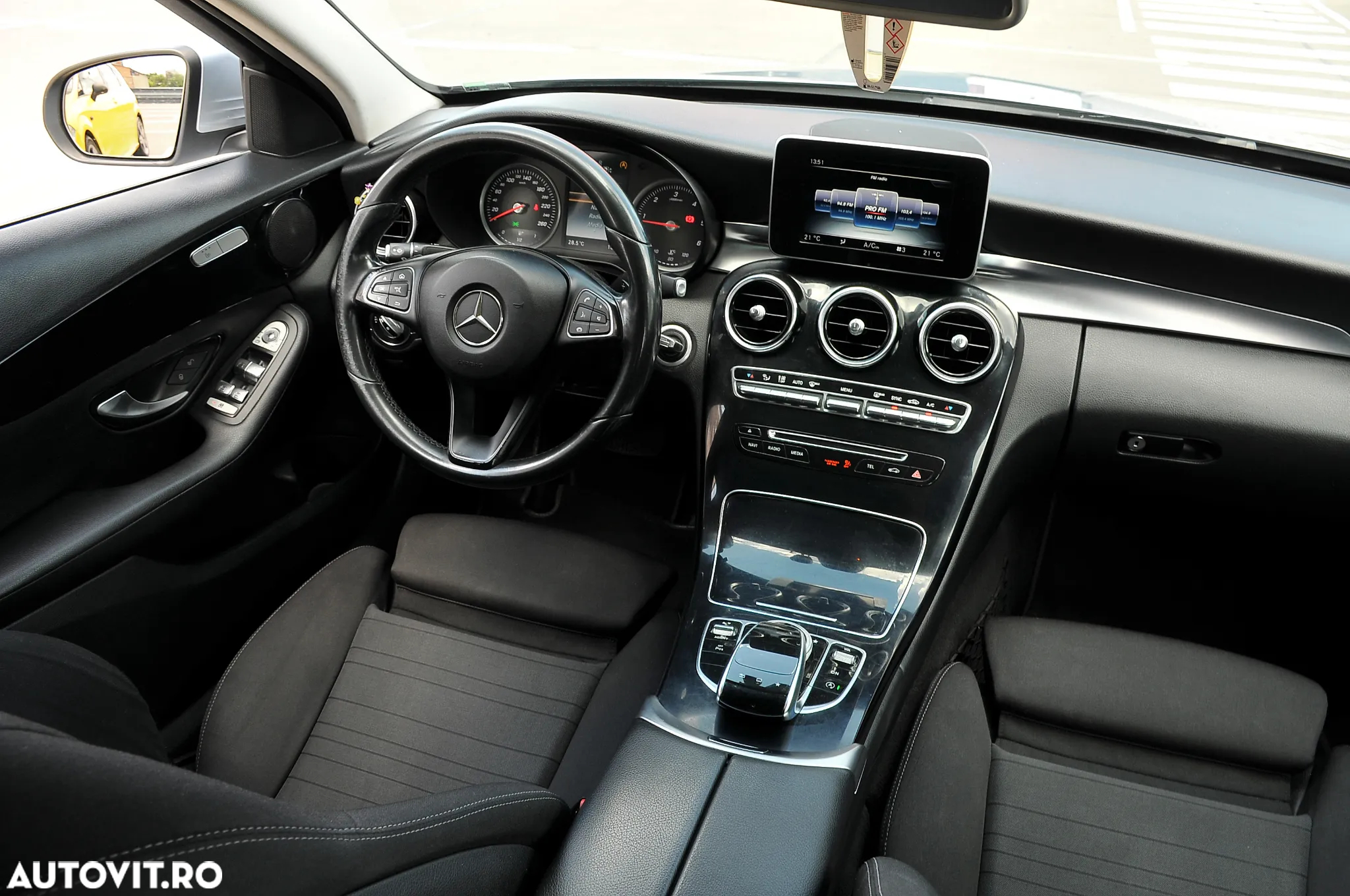 Mercedes-Benz C 220 d T 9G-TRONIC Avantgarde - 4