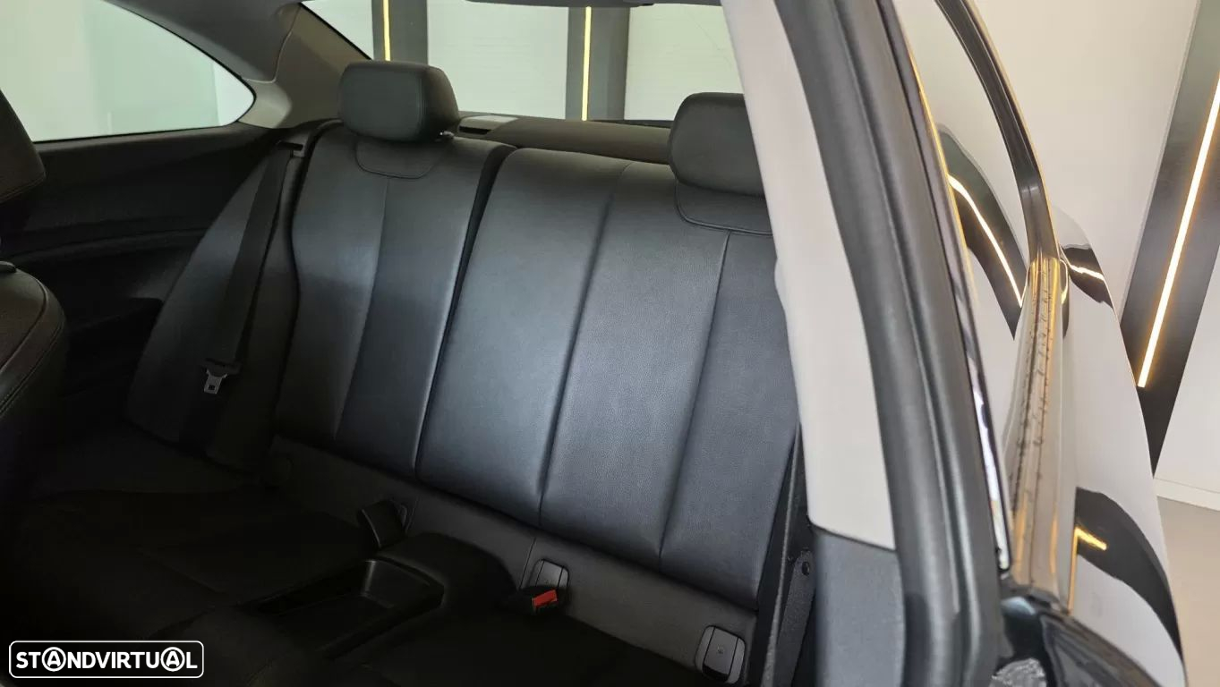 BMW 218 d Coupe Line Sport Auto - 40