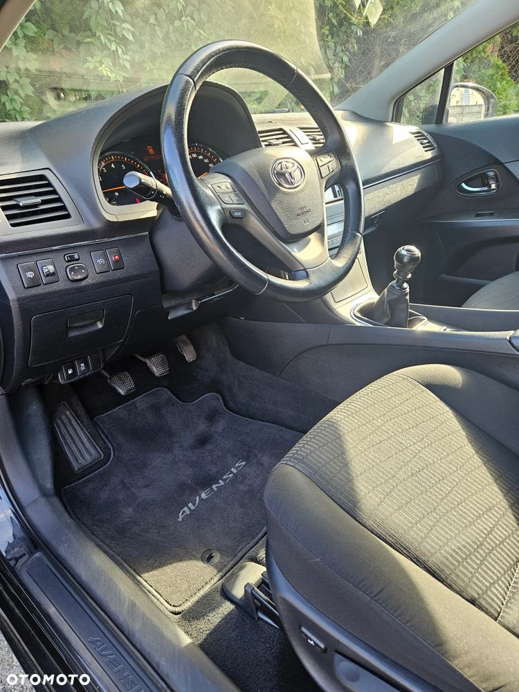 Toyota Avensis 1.8 Sol plus NAVI - 15