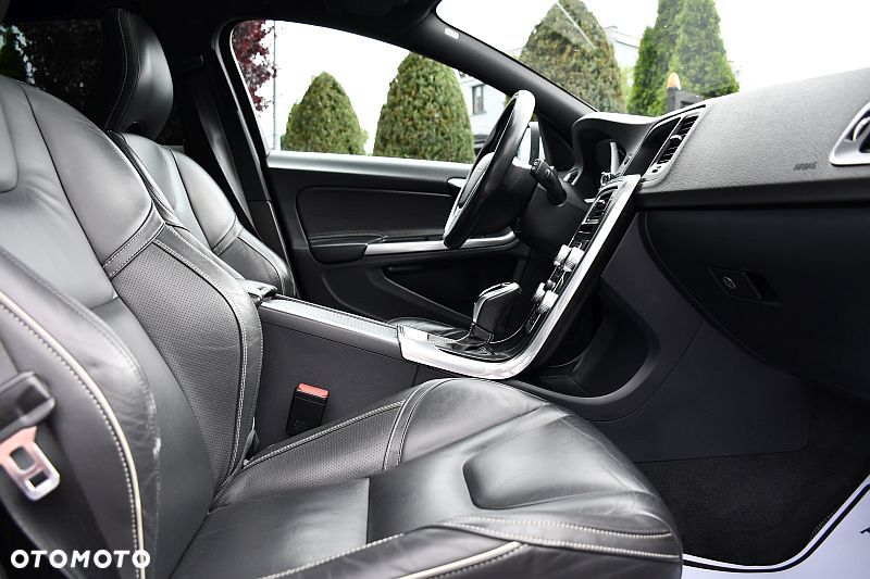 Volvo V60 D4 Geartronic RDesign - 7