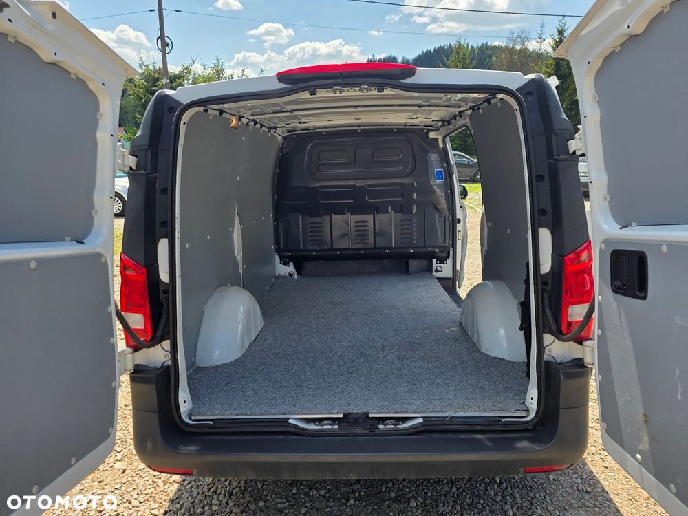 Mercedes-Benz Vito - 9