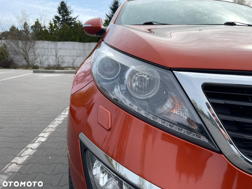 Kia Sportage 2.0 CRDI 4WD Automatik Spirit - 16