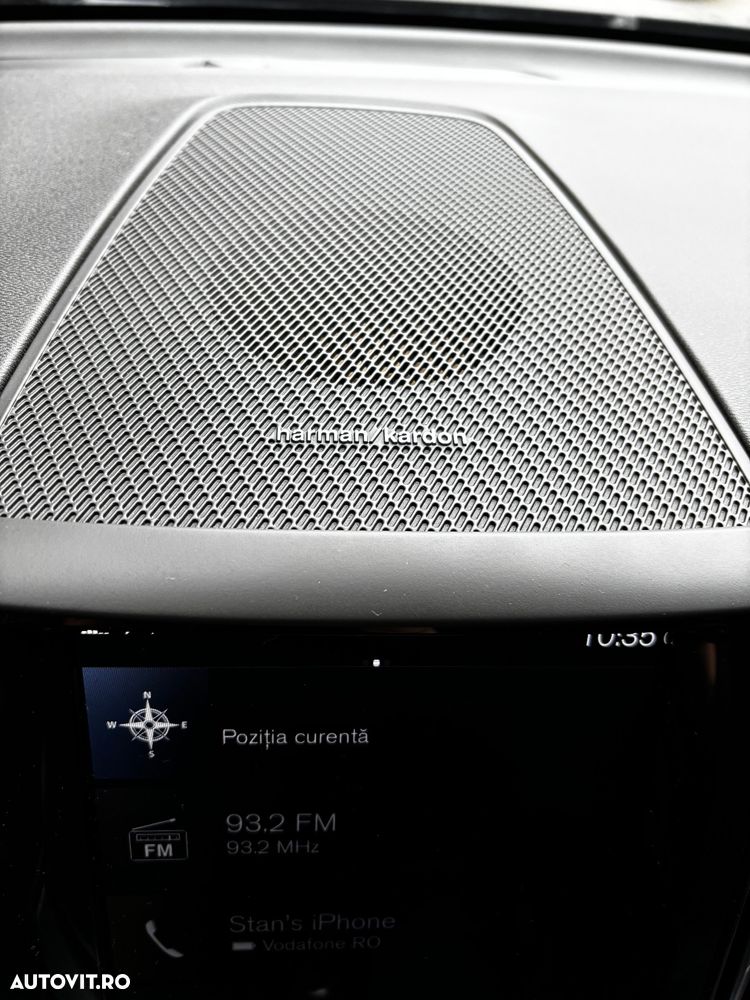 Volvo XC 60 D4 AWD Geartronic RDesign - 26