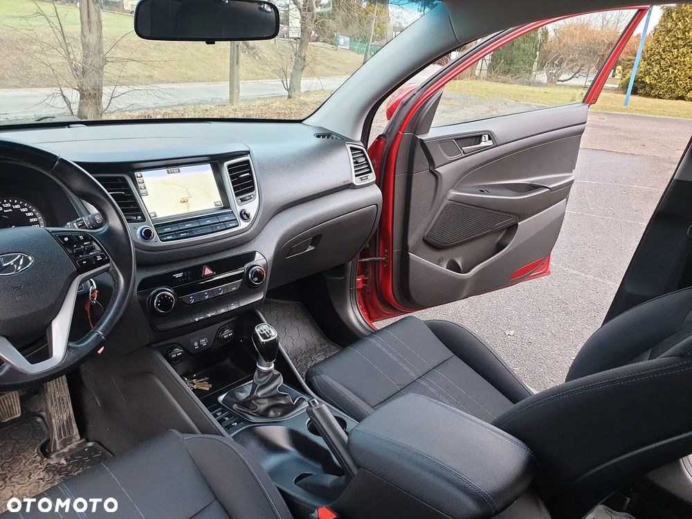 Hyundai Tucson blue 1.7 CRDi 2WD Style - 18